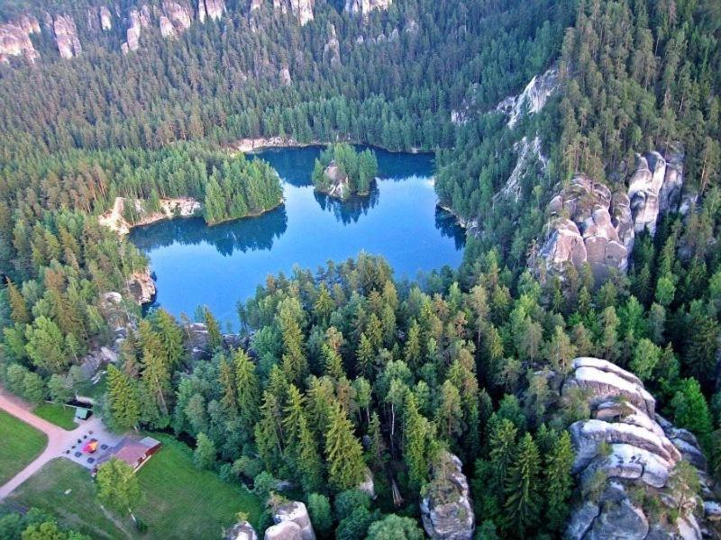 Penzion U Pesiku Червены-Костелец Экстерьер фото