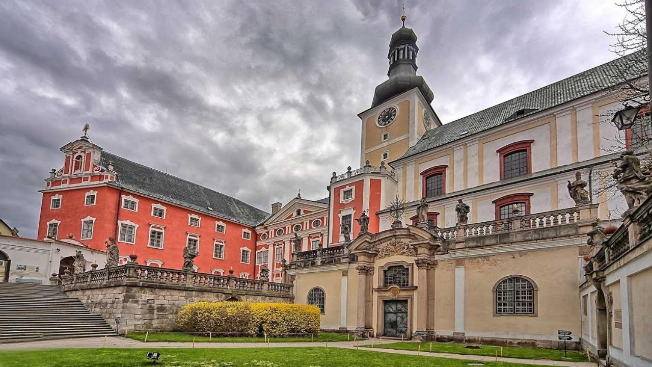 Penzion U Pesiku Червены-Костелец Экстерьер фото